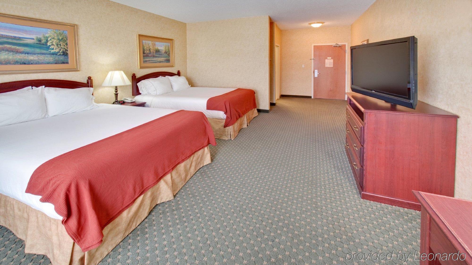 Holiday Inn Express Hotel & Suites Bismarck By Ihg Pokój zdjęcie